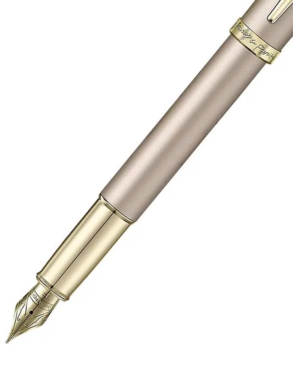 Sheaffer x Emily in Paris 100 Dolma Kalem F Uç Şampanya Altın E0937743 Sheaffer x Emily in Paris 100 Dolma Kalem F Uç Şampanya Altın E0937743